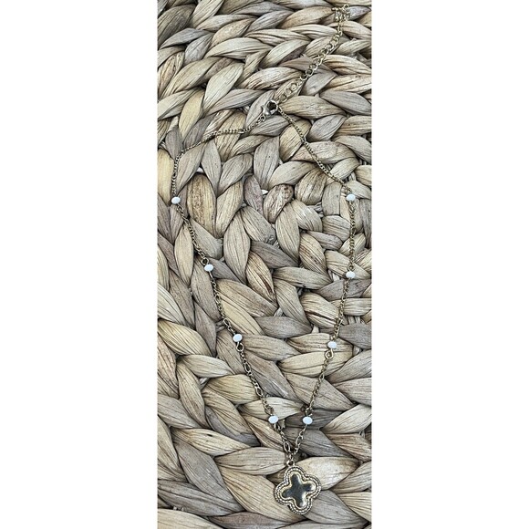 Gold Tone Clover Designer Inspired Necklace 14in ~ 17in - Picture 4 of 7